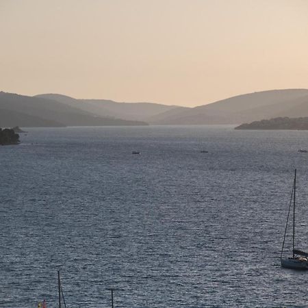 Brand New Aparment With Sea View & Swimming Pool At Ciovo - Villa Fiorentini Trogir Exteriér fotografie