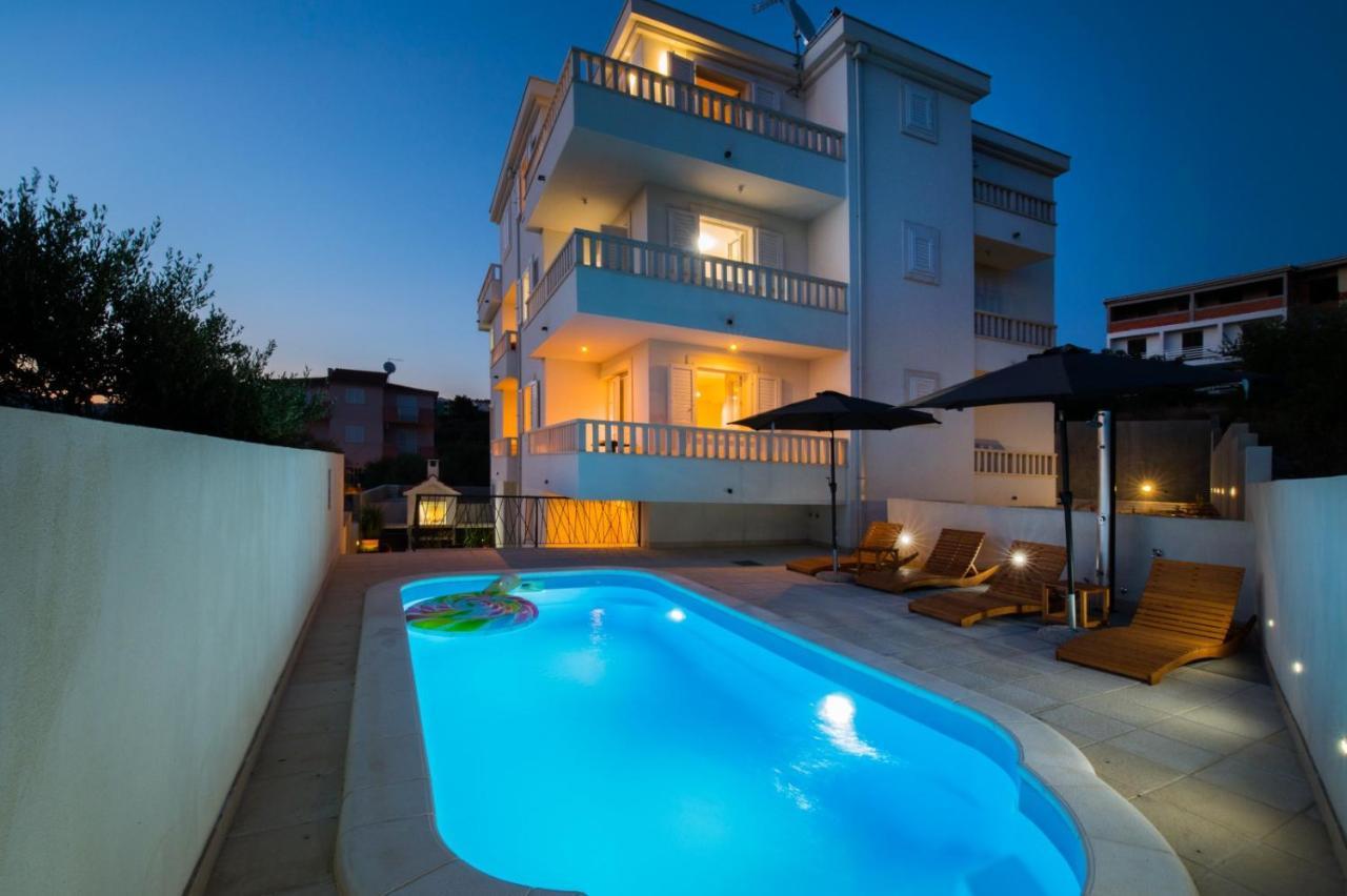 Brand New Aparment With Sea View & Swimming Pool At Ciovo - Villa Fiorentini Trogir Exteriér fotografie