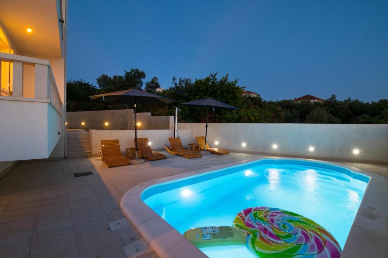 Brand New Aparment With Sea View & Swimming Pool At Ciovo - Villa Fiorentini Trogir Exteriér fotografie